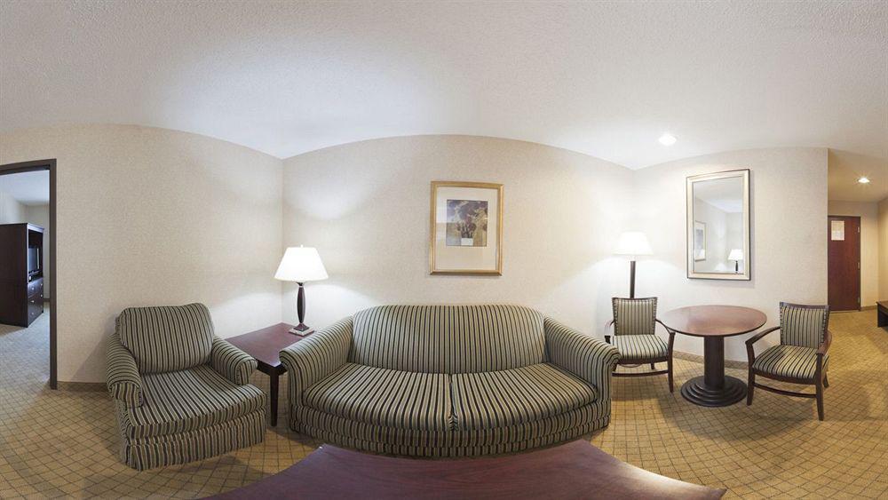 Holiday Inn Express & Suites Cooperstown By Ihg Exterior photo