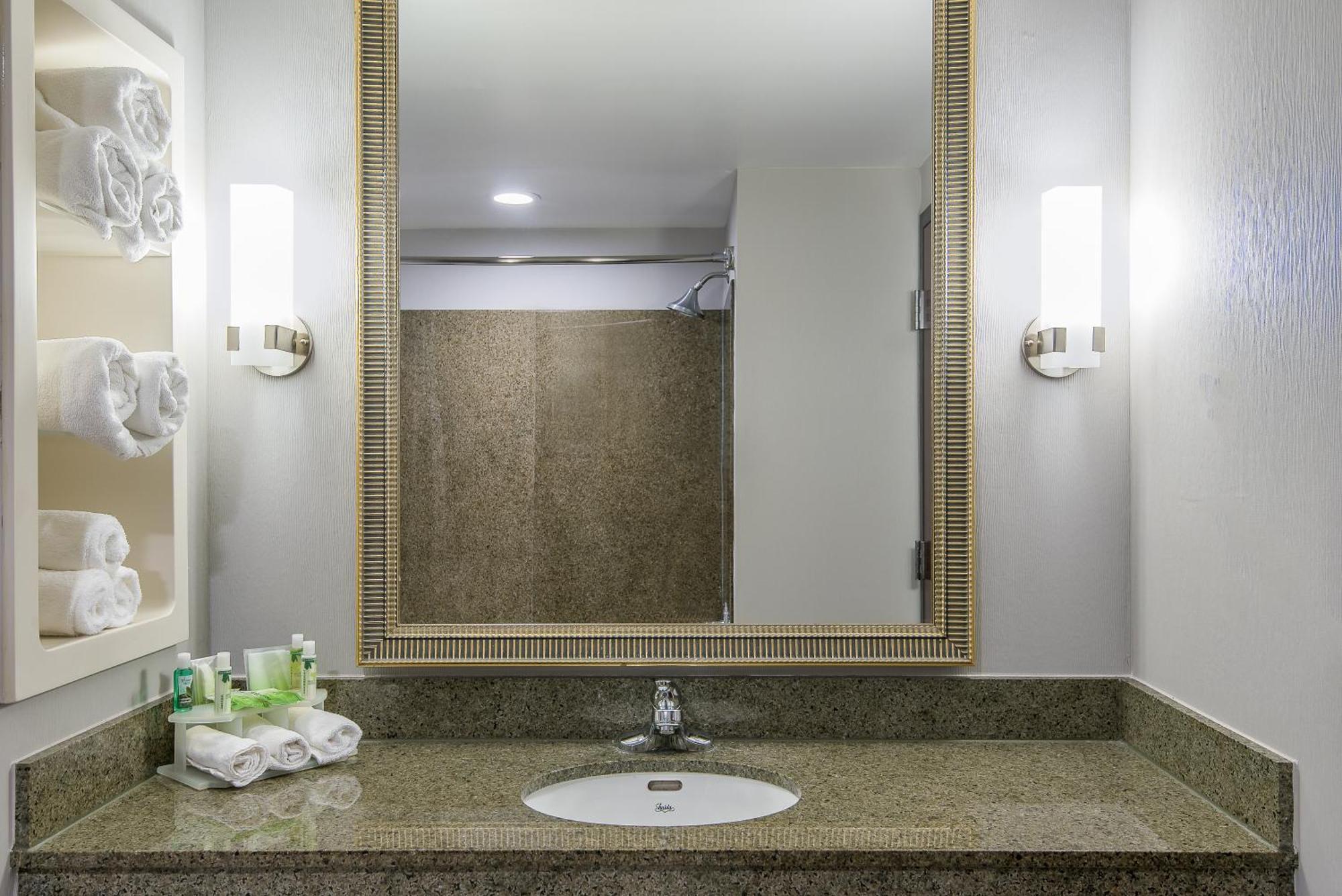 Holiday Inn Express & Suites Cooperstown By Ihg Exterior photo